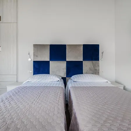 Azzurro Park - De Vivo Realty * Sorrento