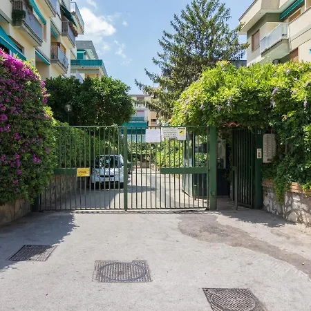 Azzurro Park - De Vivo Realty * Sorrento