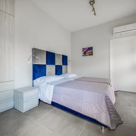 Azzurro Park - De Vivo Realty * Sorrento