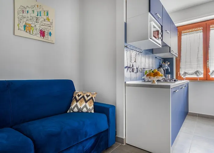 Azzurro Park - De Vivo Realty *