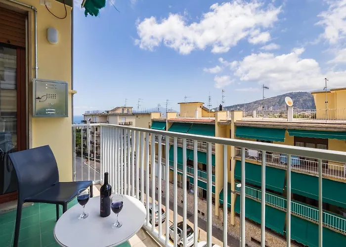 Azzurro Park - De Vivo Realty *